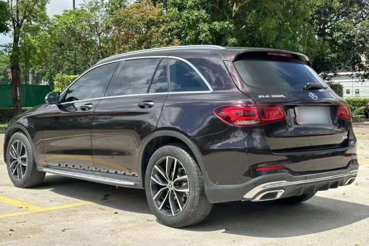 Used Mercedes-Benz GLC 2020 Facelift GLC 300 L 4MATIC Dynamic Edition Exterior 3