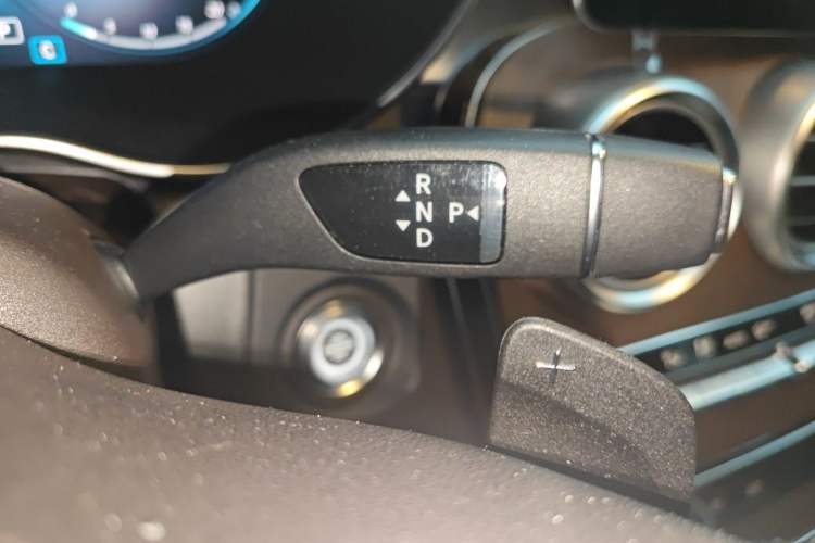 Used Mercedes-Benz GLC 2020 Facelift GLC 300 L 4MATIC Dynamic Edition Gear Lever