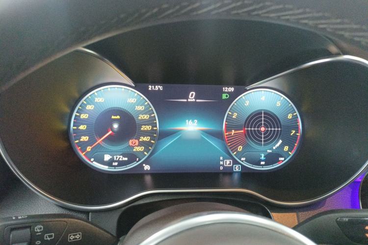 Used Mercedes-Benz GLC 2020 Facelift GLC 260 L 4MATIC Luxury Edition Instrument Cluster