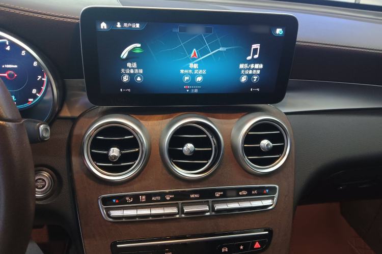 Used Mercedes-Benz GLC 2020 Facelift GLC 260 L 4MATIC Luxury Edition Audio And AC Panel