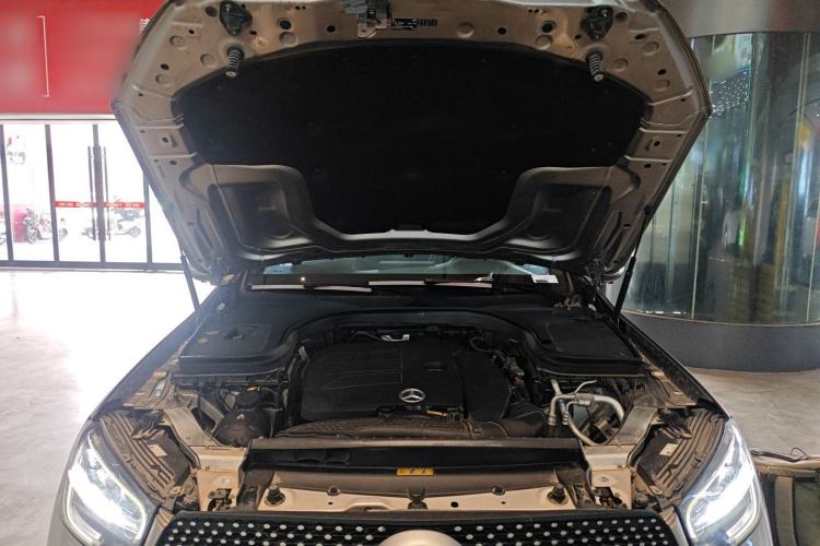 Used Mercedes-Benz GLC 2020 GLC 300 L 4MATIC Dynamic Edition Engine Bay