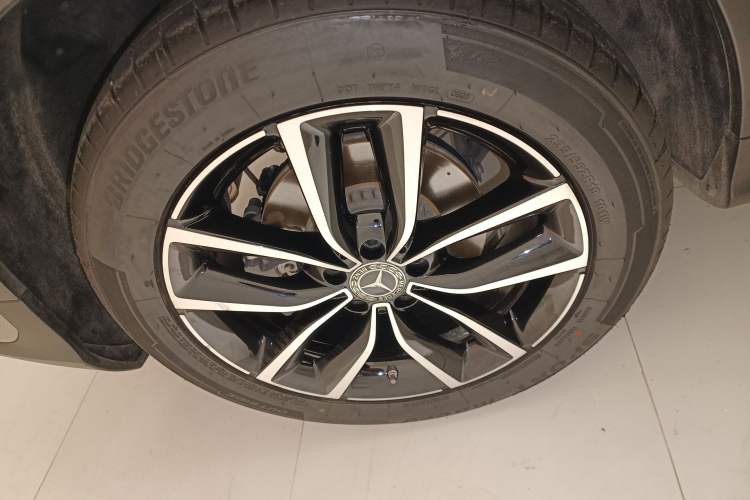 Used Mercedes-Benz GLC 2020 Facelift GLC 300 L 4MATIC Dynamic Edition Exterior 8
