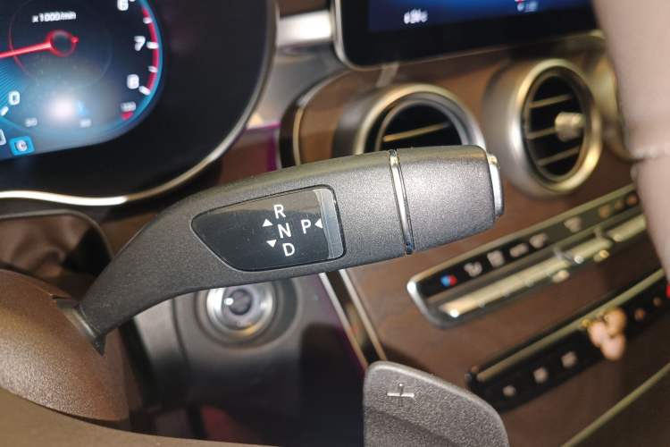 Used Mercedes-Benz GLC 2020 Facelift GLC 300 L 4MATIC Dynamic Edition Gear Lever