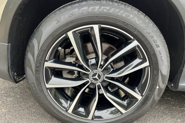 Used Mercedes-Benz GLC 2020 Facelift GLC 260 L 4MATIC Luxury Edition Interior 1