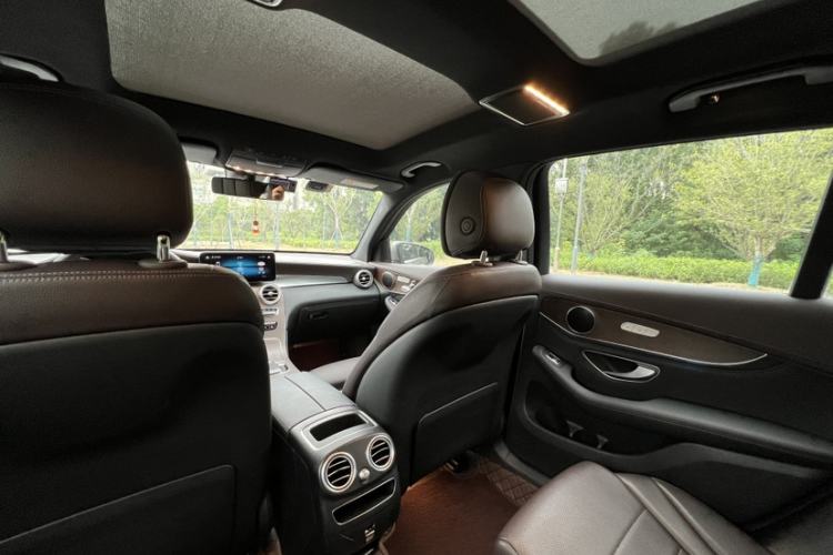Used Mercedes-Benz GLC 2020 Facelift GLC 260 L 4MATIC Luxury Edition Interior 7