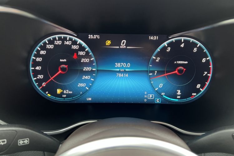 Used Mercedes-Benz GLC 2020 Facelift GLC 260 L 4MATIC Luxury Edition Odometer Close Up