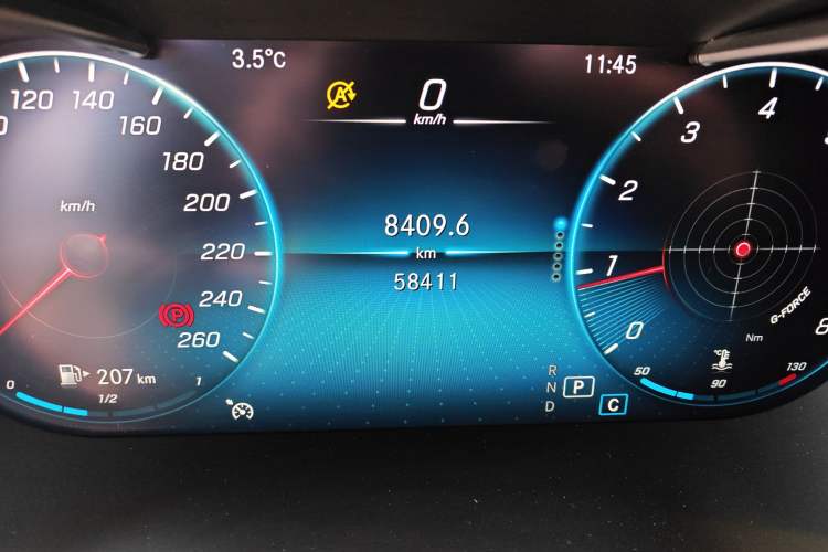 Used Mercedes-Benz GLC 2020 GLC 260 L 4MATIC Luxury Model Odometer Close Up