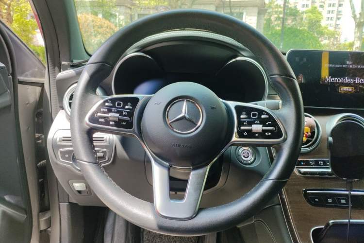Used Mercedes-Benz GLC 2020 GLC 300 L 4MATIC Dynamic Edition Steering Wheel