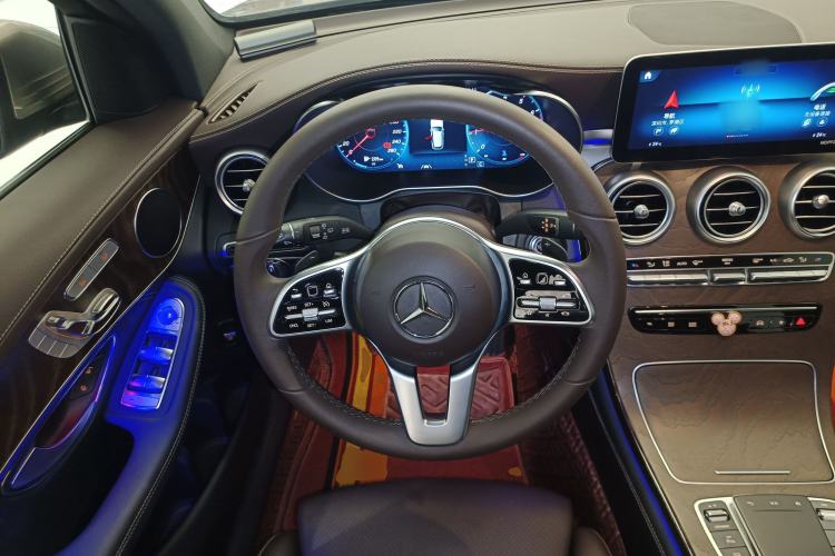 Used Mercedes-Benz GLC 2020 Facelift GLC 300 L 4MATIC Dynamic Edition Steering Wheel
