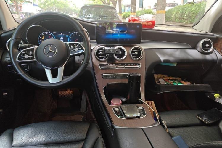 Used Mercedes-Benz GLC  Center Console