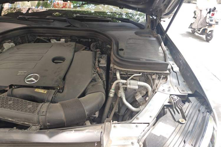 Used Mercedes-Benz GLC  Engine Bay Left