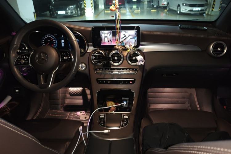 Used Mercedes-Benz GLC 2020 Facelift GLC 260 L 4MATIC Luxury Edition Center Console