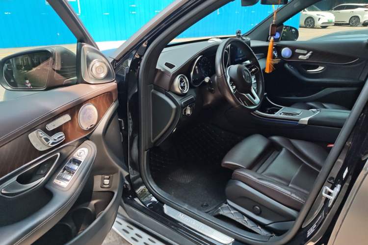 Used Mercedes-Benz GLC 2020 Facelift GLC 300 L 4MATIC Dynamic Edition Driver Seat
