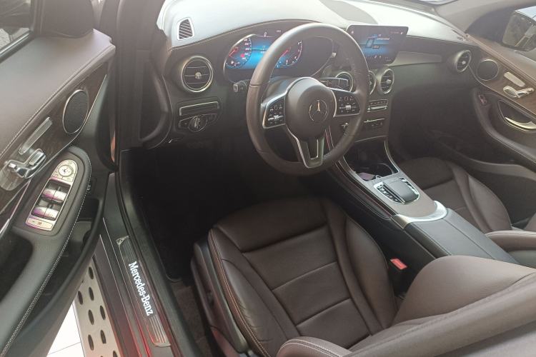 Used Mercedes-Benz GLC 2020 Facelift GLC 300 L 4MATIC Dynamic Edition Driver Seat