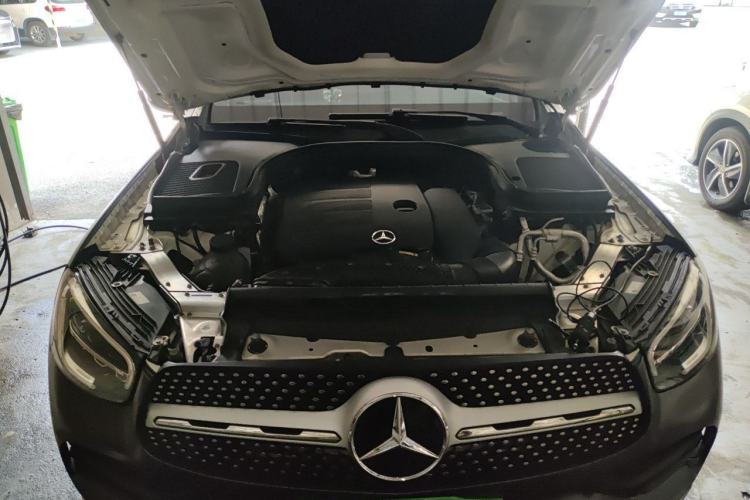 Used Mercedes-Benz GLC 2020 GLC 300 L 4MATIC Dynamic Edition Engine Bay