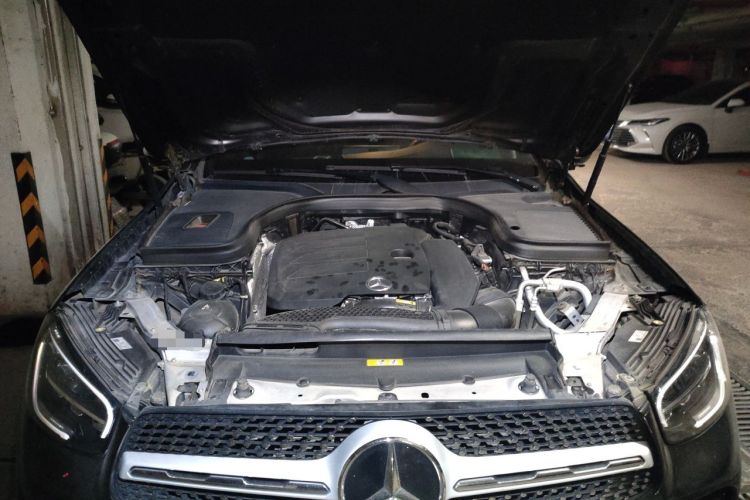 Used Mercedes-Benz GLC 2020 GLC 300 L 4MATIC Dynamic Edition Engine Bay