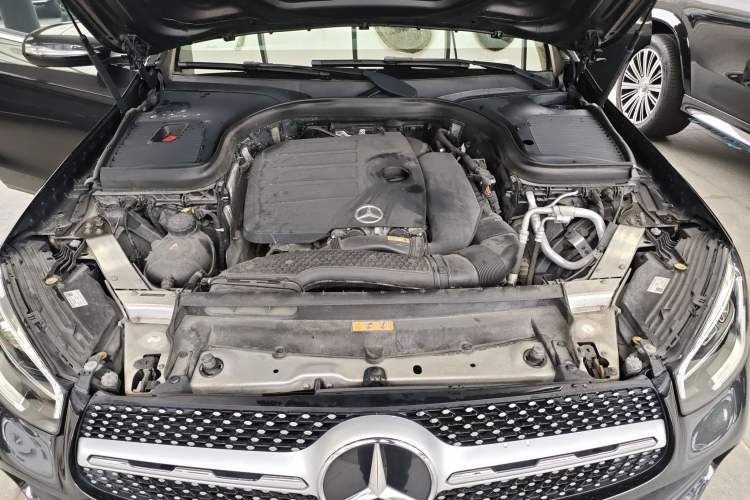 Used Mercedes-Benz GLC 2020 Facelift GLC 260 L 4MATIC Luxury Edition Engine Bay