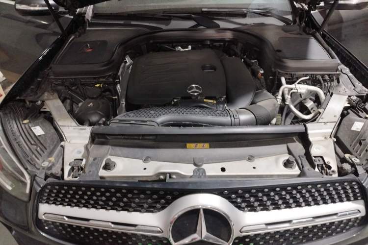 Used Mercedes-Benz GLC 2020 Facelift GLC 300 L 4MATIC Dynamic Edition Engine Bay