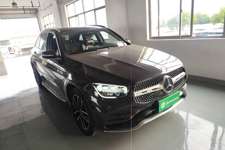 Used Mercedes-Benz GLC 2020 Facelift GLC 300 L 4MATIC Dynamic Edition Exterior 1