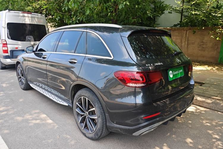 Used Mercedes-Benz GLC 2020 Facelift GLC 300 L 4MATIC Dynamic Edition Exterior 2