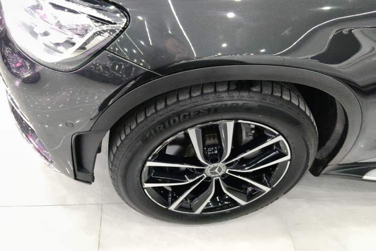 Used Mercedes-Benz GLC 2020 GLC 300 L 4MATIC Dynamic Edition Exterior 4