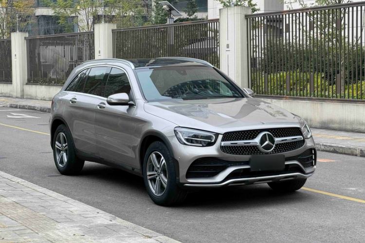 Used Mercedes-Benz GLC 2020 GLC 260 L 4MATIC Luxury Model Exterior 4