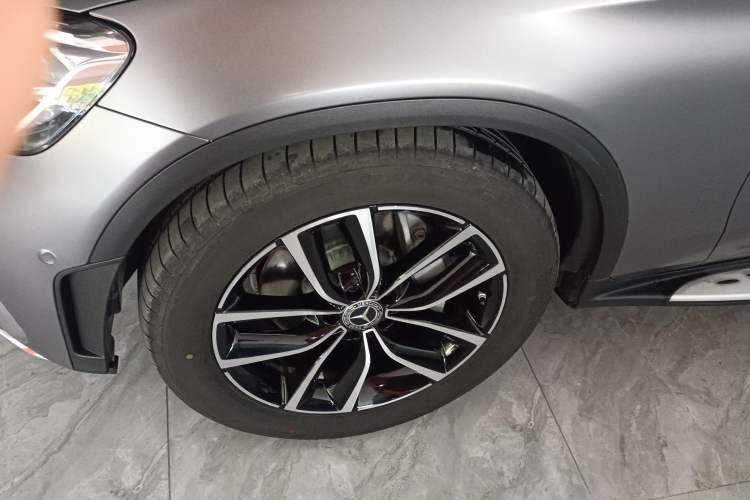 Used Mercedes-Benz GLC 2020 GLC 300 L 4MATIC Dynamic Edition Exterior 4