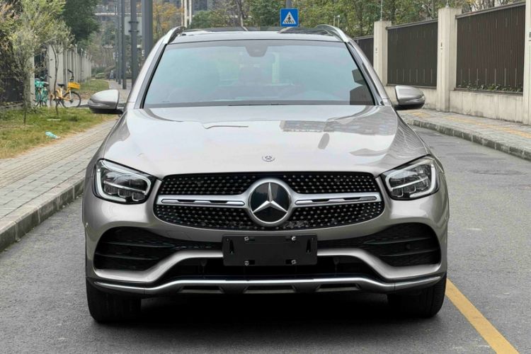Used Mercedes-Benz GLC 2020 GLC 260 L 4MATIC Luxury Model Exterior 5