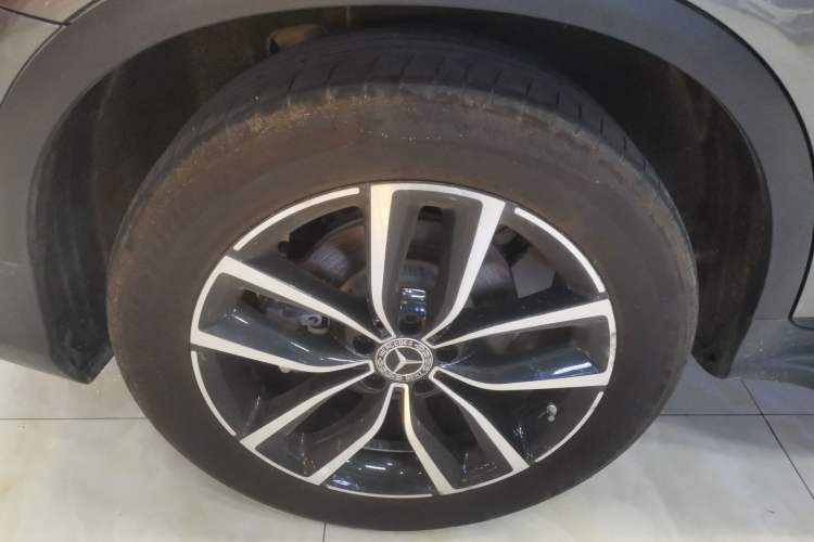 Used Mercedes-Benz GLC 2020 GLC 300 L 4MATIC Dynamic Edition Exterior 7
