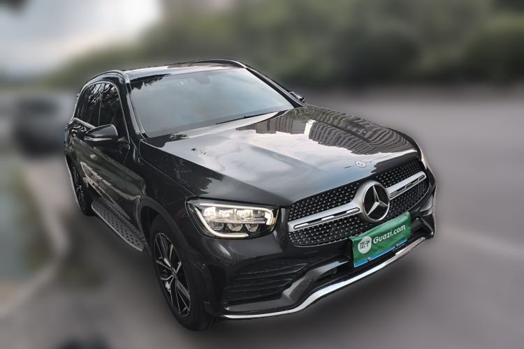 Used Mercedes-Benz GLC 2020 Facelift GLC 260 L 4MATIC Luxury Edition Front Right 45 Deg