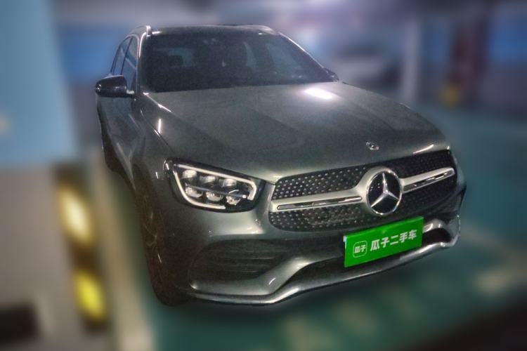 Used Mercedes-Benz GLC 2020 Facelift GLC 260 L 4MATIC Luxury Edition Front Right 45 Deg