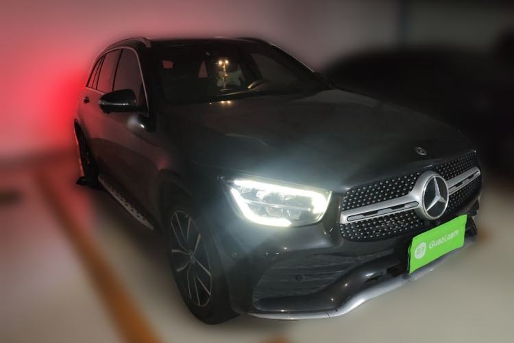 Used Mercedes-Benz GLC 2020 Facelift GLC 260 L 4MATIC Luxury Edition Front Right 45 Deg