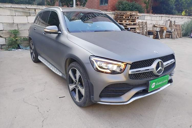 Used Mercedes-Benz GLC 2020 GLC 300 L 4MATIC Luxury Model Front Right 45 Deg