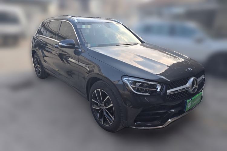 Used Mercedes-Benz GLC 2020 Facelift GLC 260 L 4MATIC Luxury Edition Front Right 45 Deg
