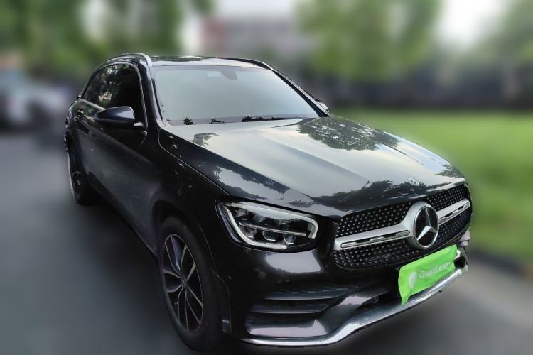 Used Mercedes-Benz GLC 2020 Facelift GLC 260 L 4MATIC Luxury Edition Front Right 45 Deg