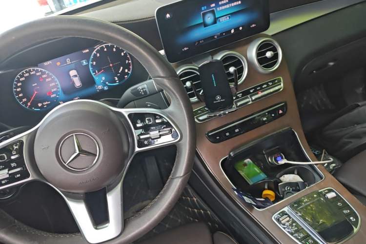 Used Mercedes-Benz GLC 2020 Facelift GLC 300 L 4MATIC Dynamic Edition Gear Lever