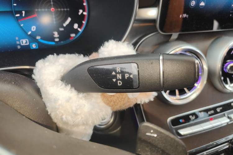 Used Mercedes-Benz GLC 2020 Facelift GLC 300 L 4MATIC Dynamic Edition Gear Lever