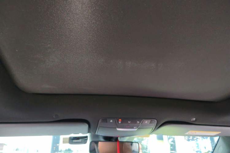 Used Mercedes-Benz GLC 2020 GLC 300 L 4MATIC Dynamic Edition Headliner