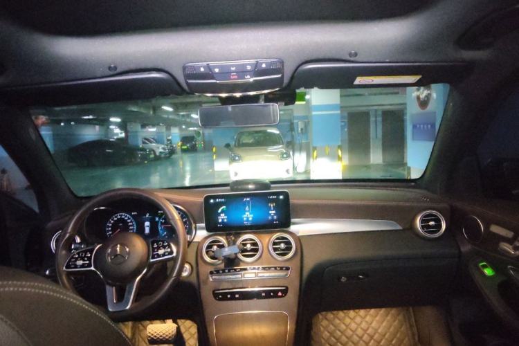 Used Mercedes-Benz GLC 2020 Facelift GLC 260 L 4MATIC Luxury Edition Headliner
