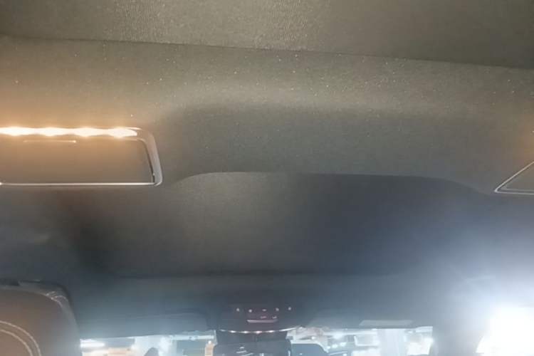 Used Mercedes-Benz GLC 2020 GLC 300 L 4MATIC Dynamic Edition Headliner