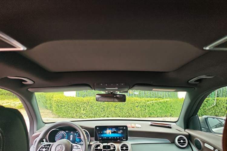 Used Mercedes-Benz GLC 2020 Facelift GLC 260 L 4MATIC Luxury Edition Headliner