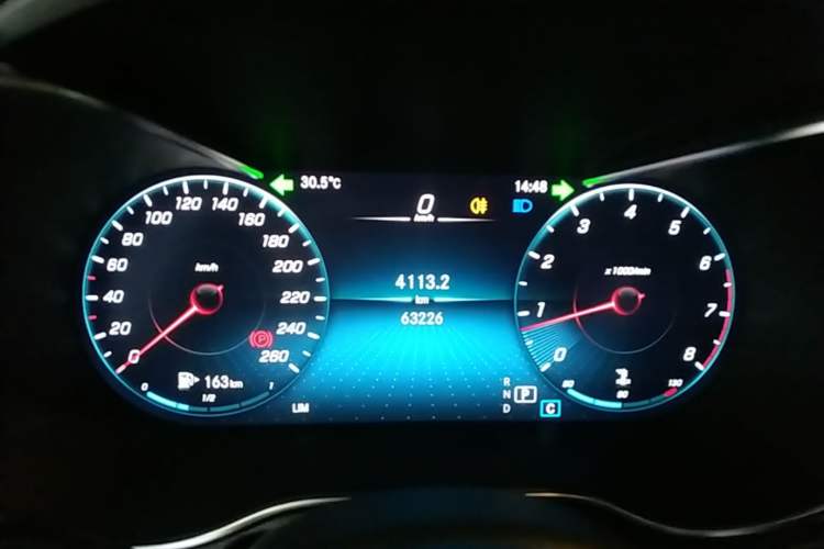 Used Mercedes-Benz GLC 2020 GLC 260 L 4MATIC Luxury Model Instrument Cluster