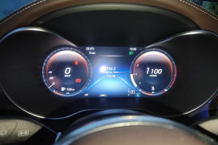 Used Mercedes-Benz GLC 2020 GLC 300 L 4MATIC Dynamic Edition Instrument Cluster