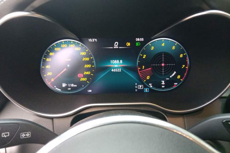 Used Mercedes-Benz GLC 2020 GLC 260 L 4MATIC Luxury Model Instrument Cluster