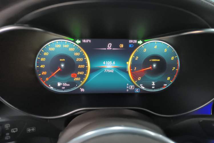 Used Mercedes-Benz GLC 2020 Facelift GLC 260 L 4MATIC Luxury Edition Instrument Cluster