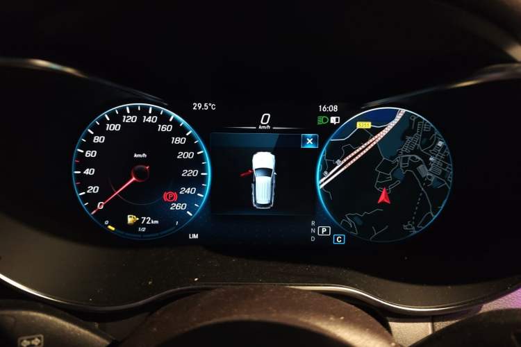 Used Mercedes-Benz GLC 2020 Facelift GLC 260 L 4MATIC Luxury Edition Instrument Cluster