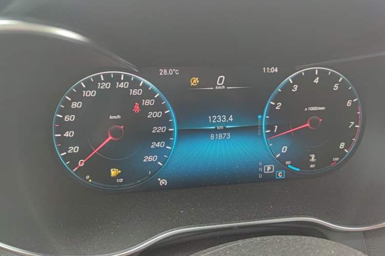 Used Mercedes-Benz GLC 2020 GLC 260 L 4MATIC Luxury Model Instrument Cluster