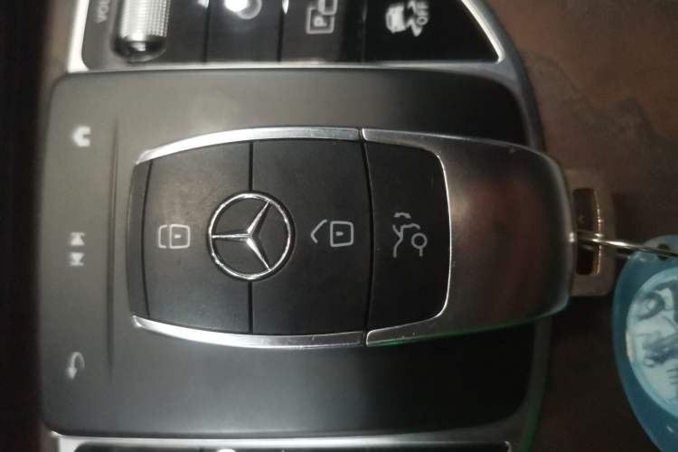 Used Mercedes-Benz GLC 2020 GLC 300 L 4MATIC Dynamic Edition Interior 1
