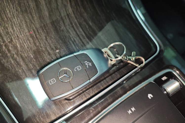 Used Mercedes-Benz GLC 2020 GLC 260 L 4MATIC Dynamic Model Interior 1