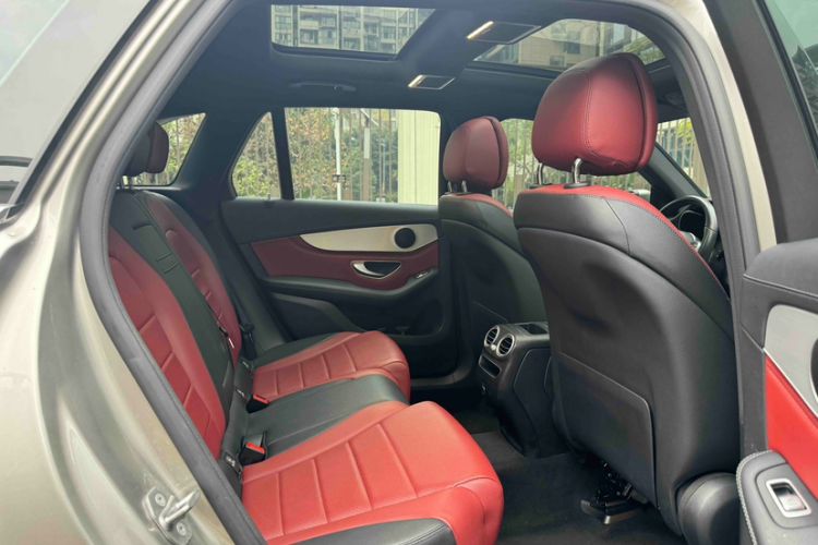 Used Mercedes-Benz GLC 2020 GLC 260 L 4MATIC Luxury Model Interior 2